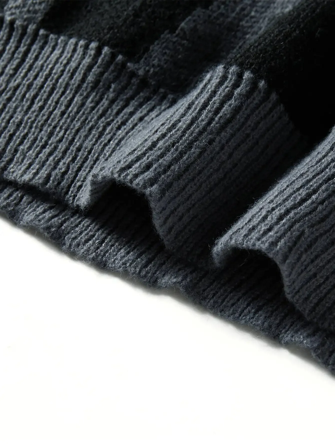 Avant Thread Knit Sweater - Image 4