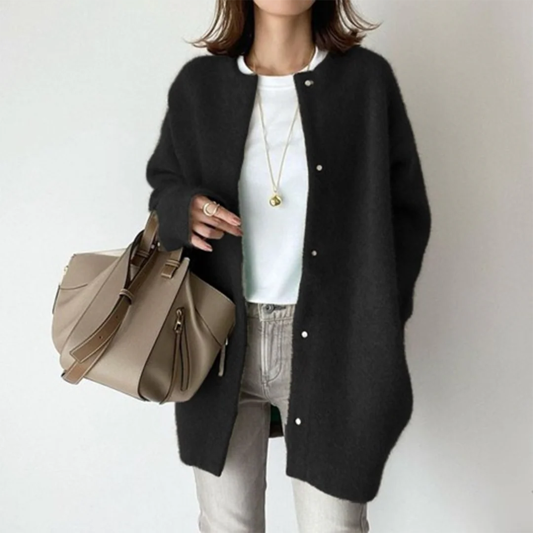 Classic Cut Coat for Women - Image 3