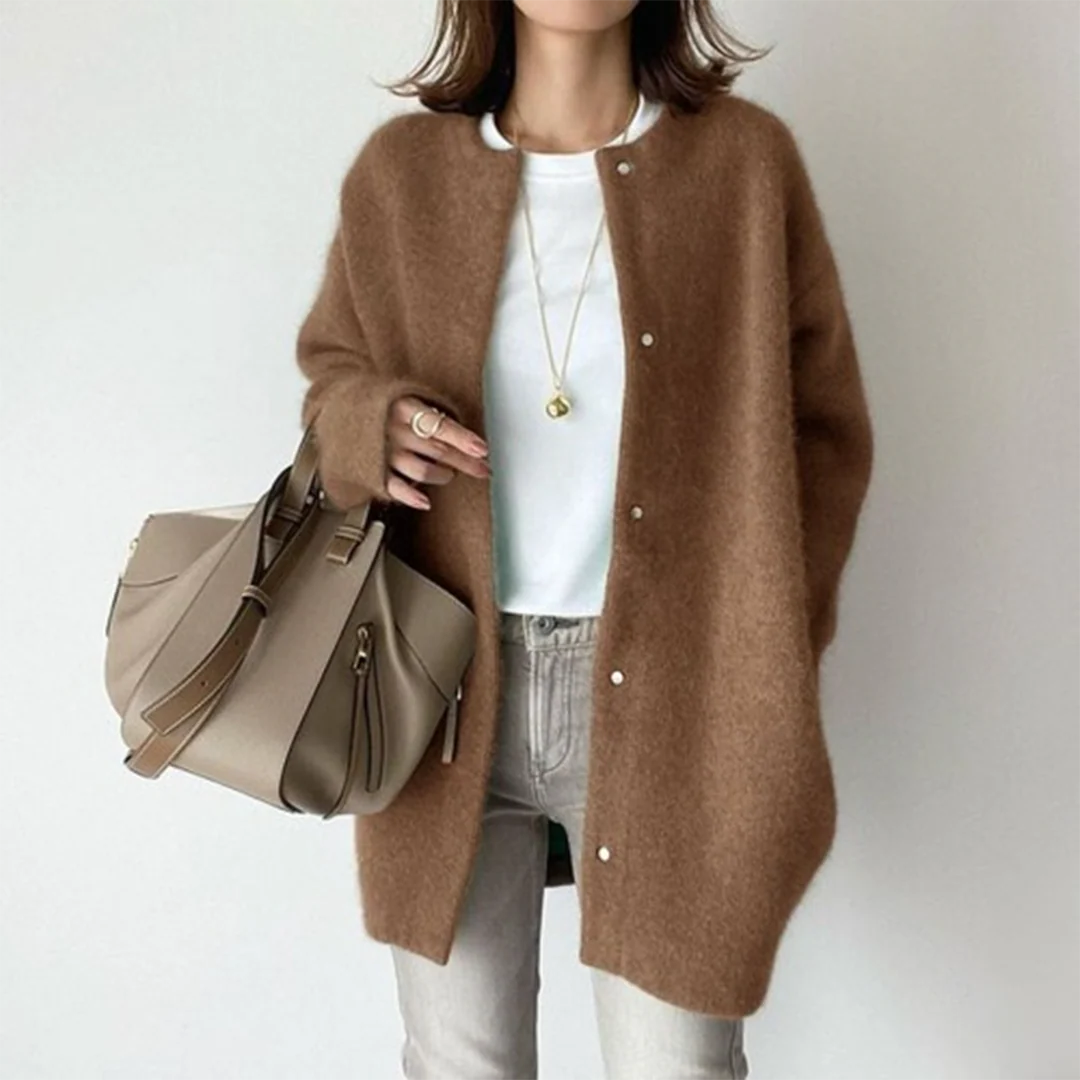 Classic Cut Coat for Women - Image 4