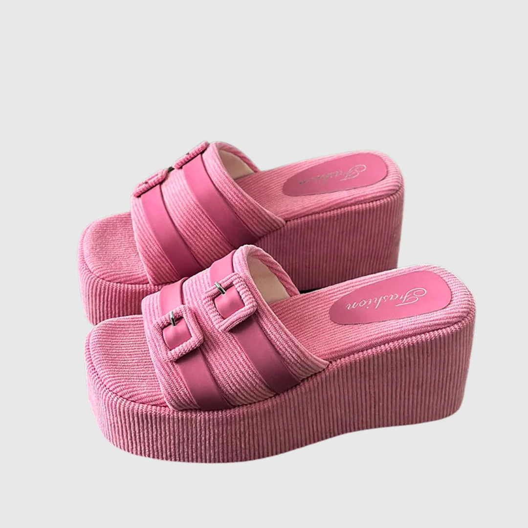 Cloud Kiss Platform Sandals