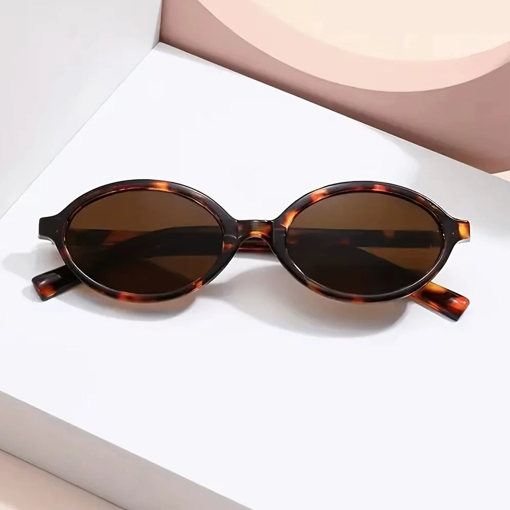 Demi Retro Oval Sunglasses - Image 7