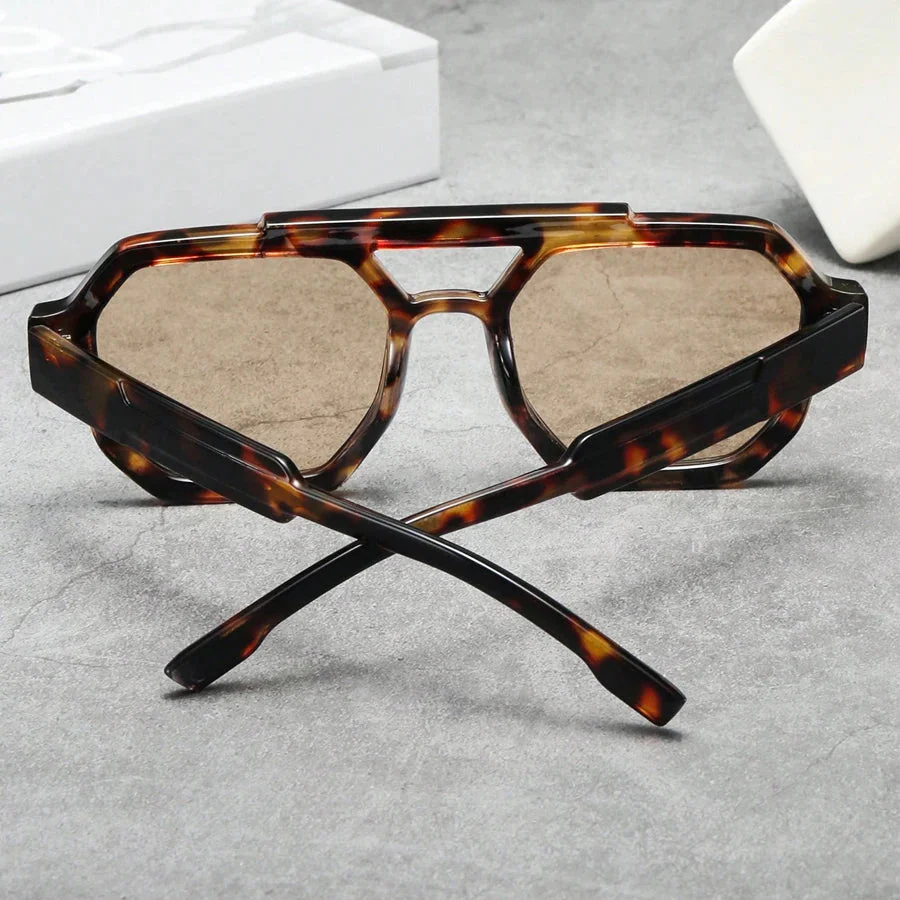 Hexon Geometric Sunglasses - Image 4
