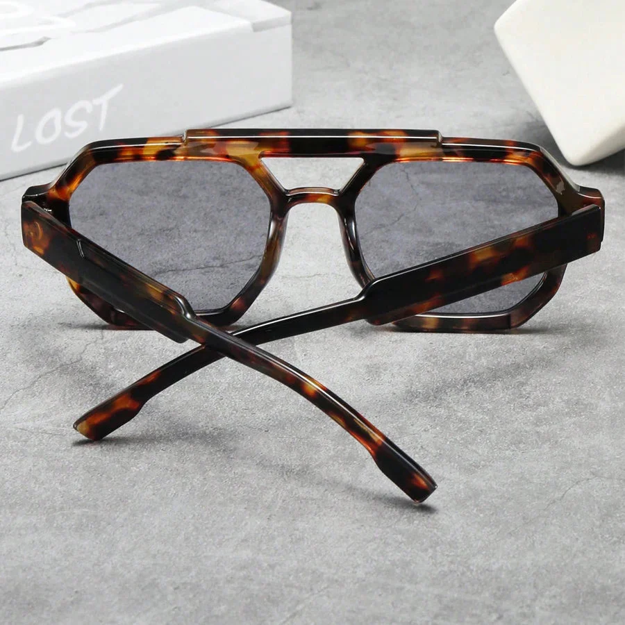 Hexon Geometric Sunglasses - Image 5
