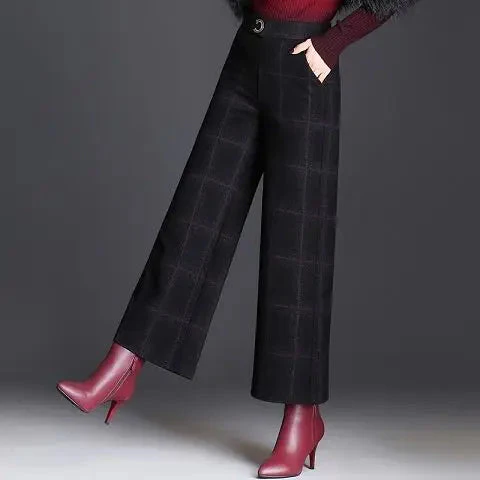 Belgravia Plaid Wide-Leg Trouser - Image 3