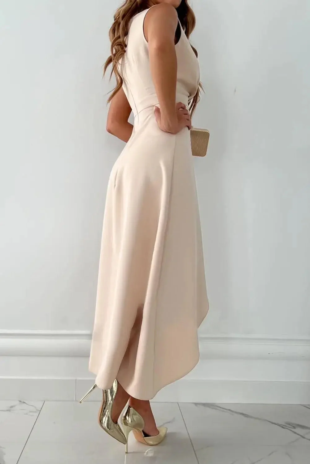 Structured V-Neck Cocktail Dress for Women - Image 4