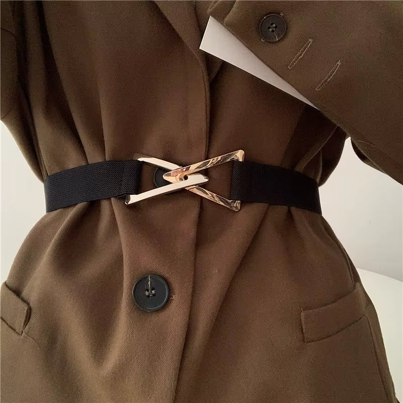 Viara V-Buckle Waist Belt - Image 7